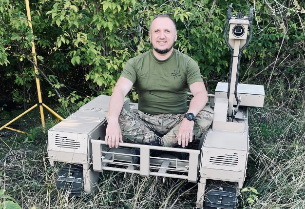 Наземні дрони штурмують росіян: військовий розкрив подробиці унікальної операції Наземні дрони штурмують росіян: військовий розкрив подробиці унікальної операції